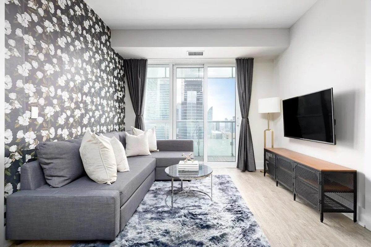 Lux Downtown Suite Cn Tower Views W Parking Toronto