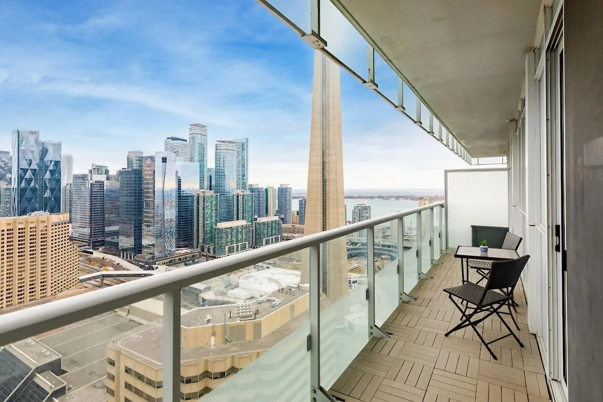 Lux Downtown Suite Cn Tower Views W Parking Toronto